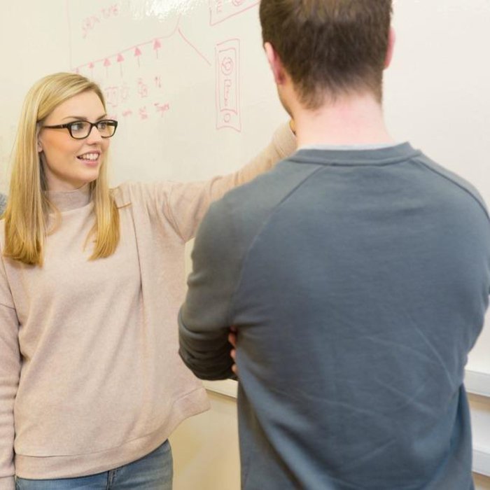 הפוך את לוח הגיר שלך ללוח כתיבה מחיק יבש הפוך את לוח הגיר שלך ללוח כתיבה מחיק יבש