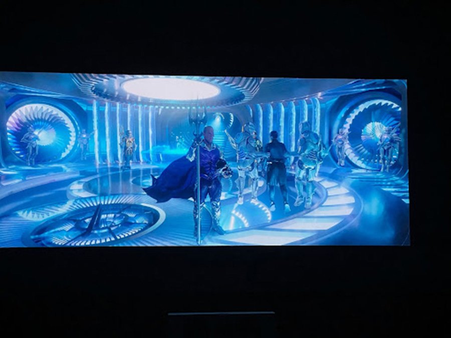 צבע להקרנה דוחה אור סביבתי חכם לקולנוע ביתי וחדרי ישיבה