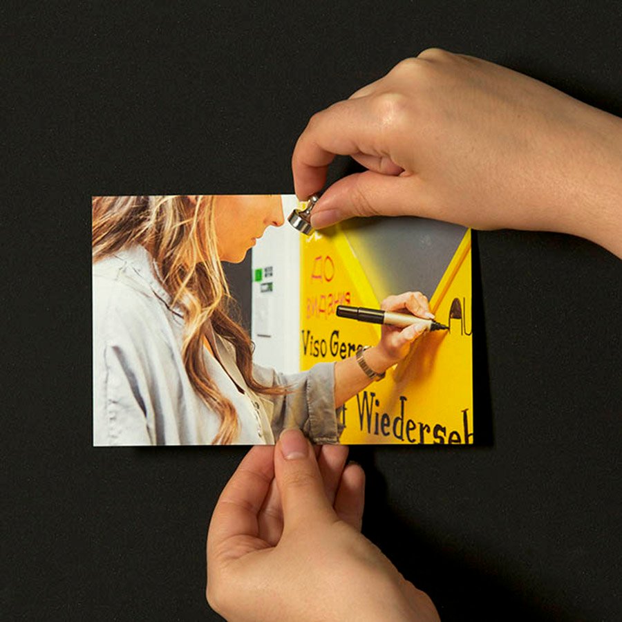 צבע סופר מגנט חכם מעניק משטח מגנטי חזק